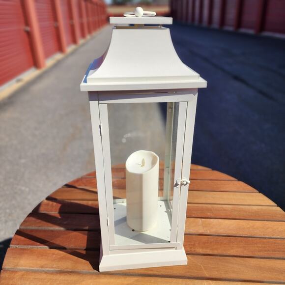 Luminara 25-inch Heritage Lantern in Ivory Flameless Candle with Remote - Picture 1 of 4